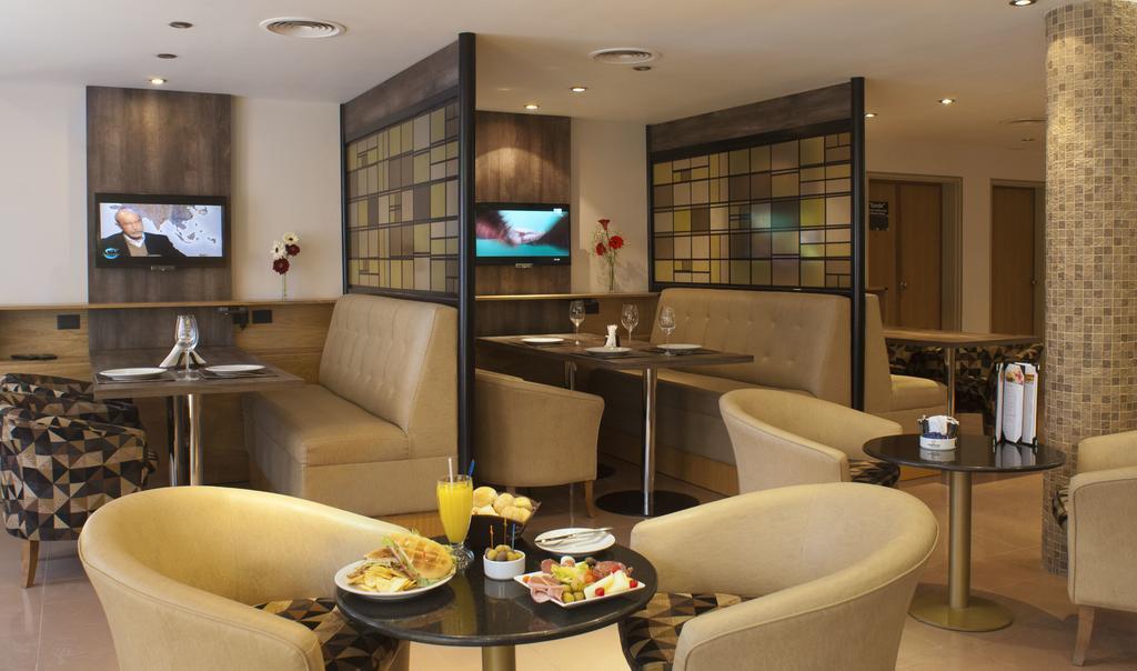 Land Express Neuquen Otel Dış mekan fotoğraf