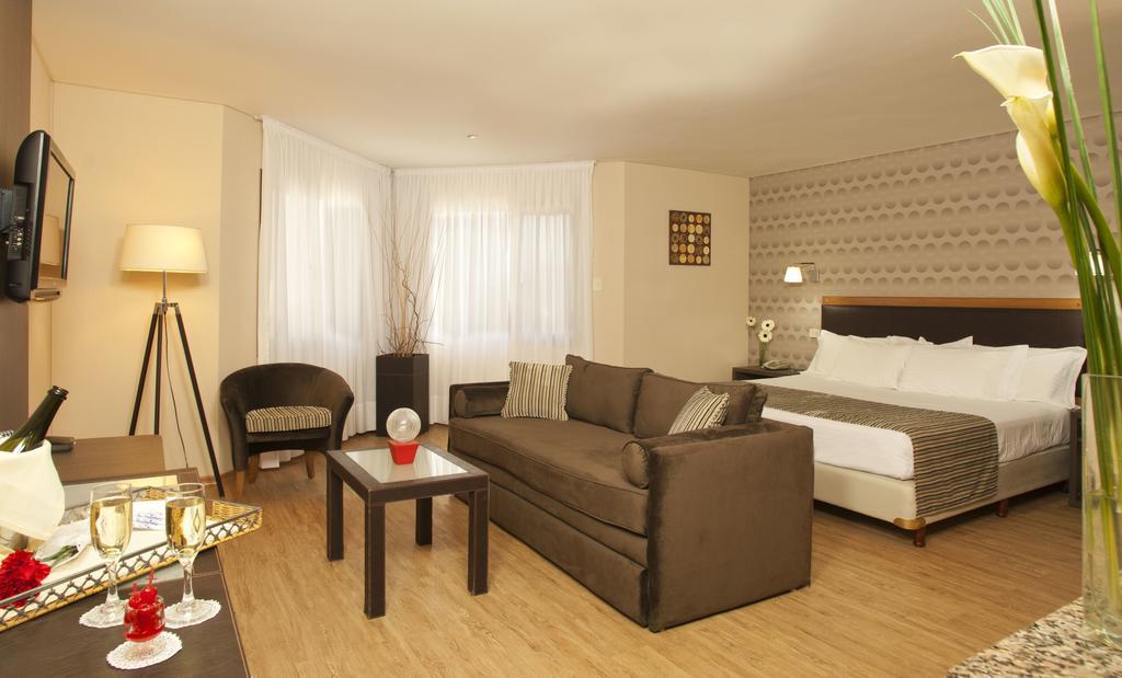 Land Express Neuquen Otel Dış mekan fotoğraf