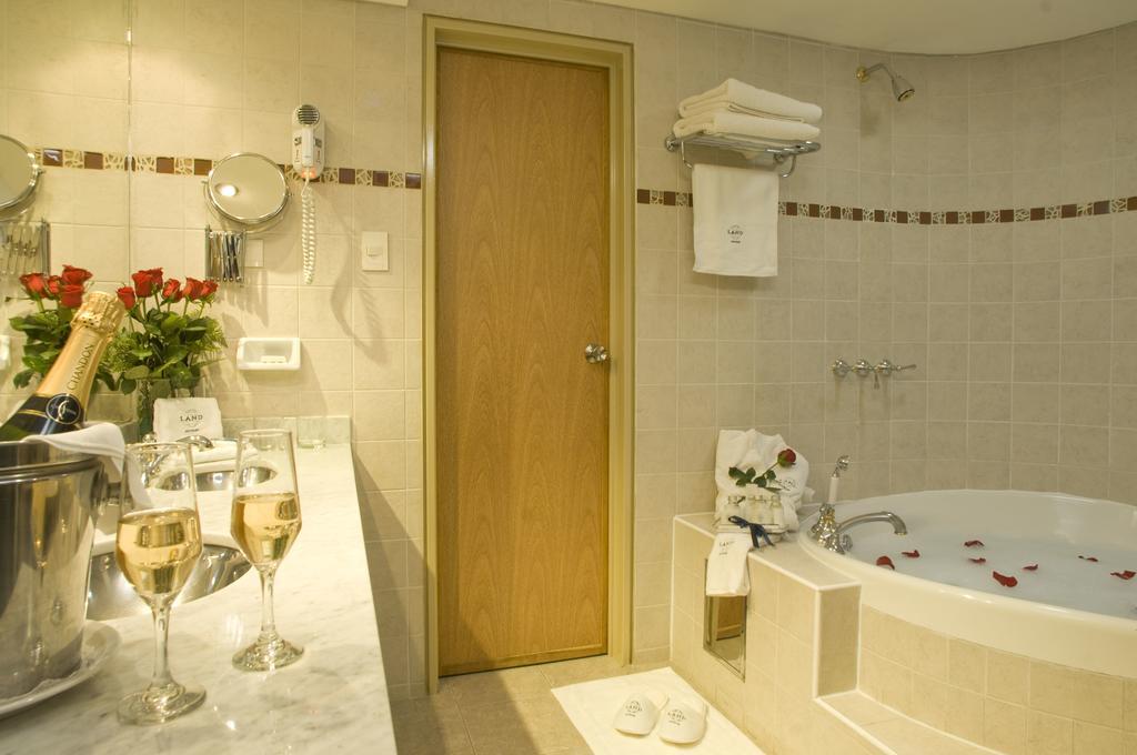 Land Express Neuquen Otel Dış mekan fotoğraf
